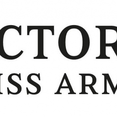 Logótipo Victorinox Swiss Army vermelho, branco e preto