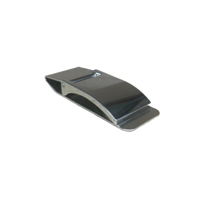 Clipe metálico prateado com acabamento polido