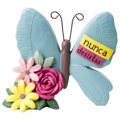 Figura decorativa borboleta azul com flores e texto 'nunca desistas'