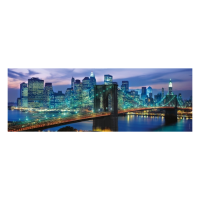 Panorâmica noturna da Ponte do Brooklyn com edifícios iluminados e rio