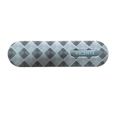 Lixa de unhas cinza com padrão de losangos e nome VICENTE