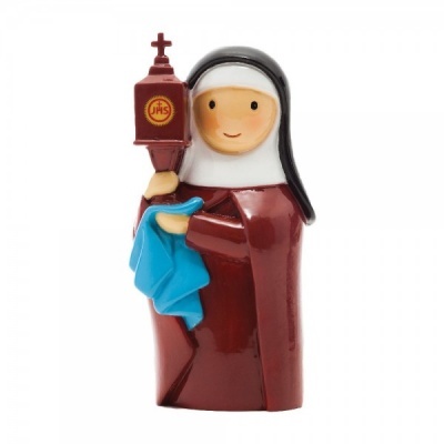 Estátua decorativa de uma freira com hábito castanho e véu preto segurando objeto vermelho e pano azul