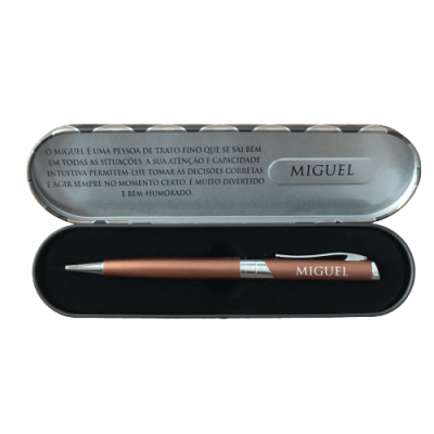 Estojo metálico com caneta cobre personalizada com o nome MIGUEL e mensagem impressa na tampa