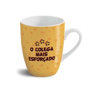 Caneca laranja com texto e estrelas