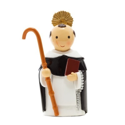 Figura decorativa de santo com batina preta, cajado castanho, livro vermelho e auréola dourada