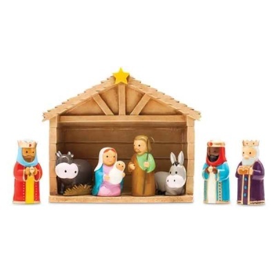 Presépio em madeira com figuras coloridas de personagens e animais