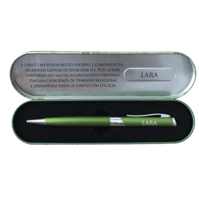Conjunto de caneta verde com nome LARA em caixa metálica com mensagem
