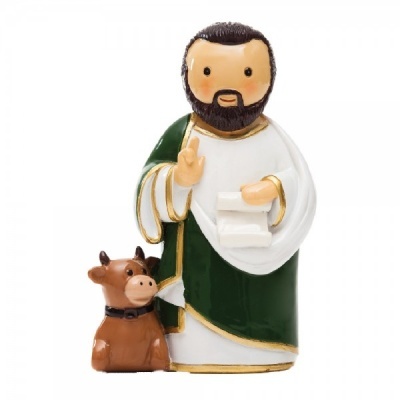 Figura decorativa de santo com boi, em resina, em túnica verde e branca