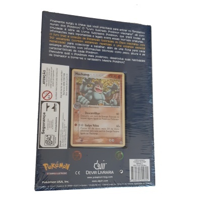 Caixa de cartão com cartão Pokémon Machamp visível
