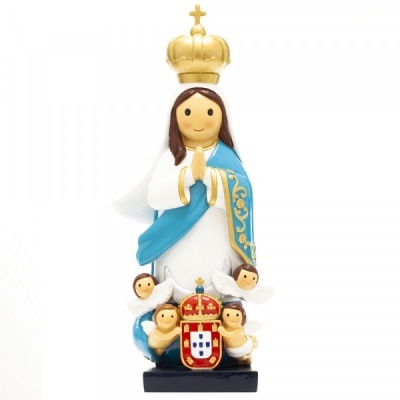 Estatueta de figura feminina coroada com manto azul, com anjos e escudo português