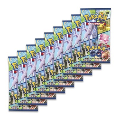 Pacotes de cartas Pokémon com personagens e texto promocional