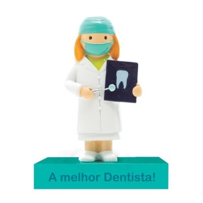 Figura de dentista com base azul e texto 
