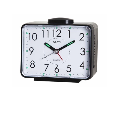 Relógio despertador retangular com mostrador branco e números pretos