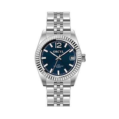 Relógio de pulso metálico prateado com mostrador azul e janela de data.