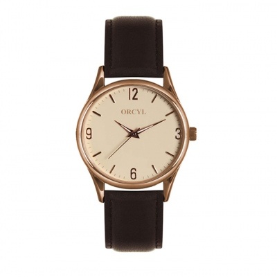 Relógio de pulso dourado com mostrador creme e bracelete preta