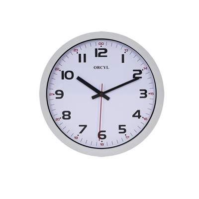 Relógio de parede redondo com números pretos e ponteiros pretos e vermelho
