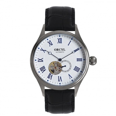 Relógio Orcyl Automatic com bracelete preta e mostrador branco com números romanos azuis