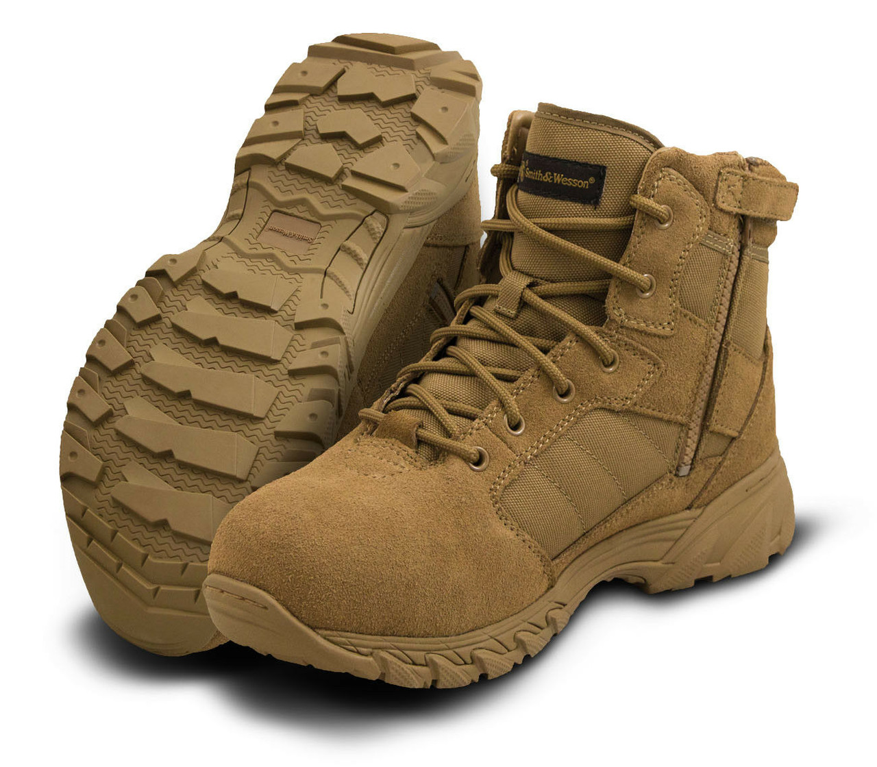 Bota tática castanha com sola robusta e fecho lateral