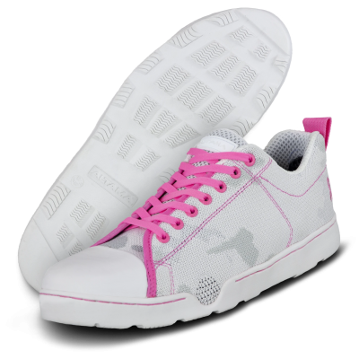 Sapatilhas desportivas cinza claro com detalhes cor de rosa e atacadores rosa