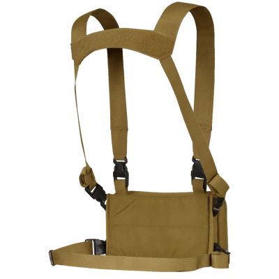 Peitoira tática castanha com alças ajustáveis e fivelas plásticas pretas