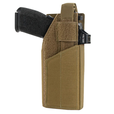 Coldre tático castanho claro com pistola preta inserida