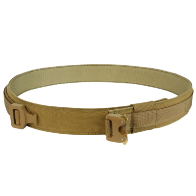 Cinto táctico bege com fivela metálica dourada