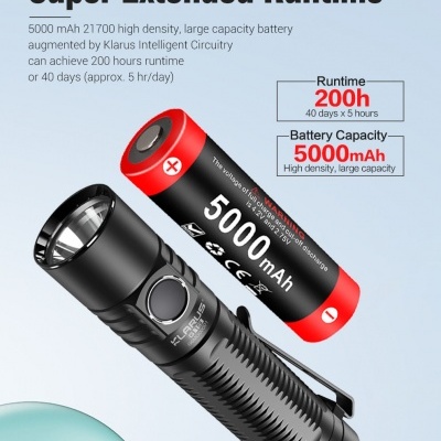 Lanterna preta Klarus com bateria 5000 mAh preta e vermelha e texto técnico