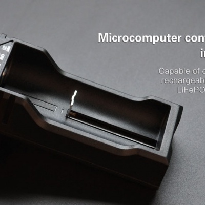 Carregador inteligente K1 para baterias recarregáveis
