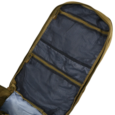 Bolsa aberta com várias divisórias internas em rede preta