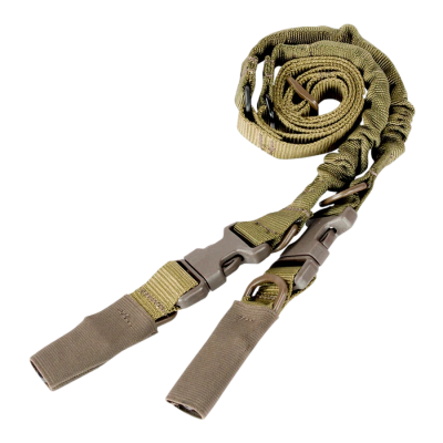 Correia de transporte verde militar com fivela e argolas metálicas enrolada