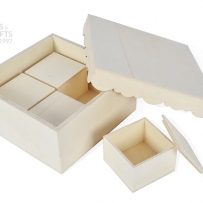 Conjunto de caixas de madeira naturais com tampa decorada