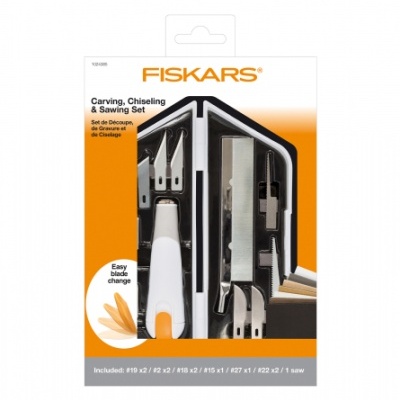 Conjunto Fiskars para entalhar, cinzelar e serrar em embalagem branca e laranja