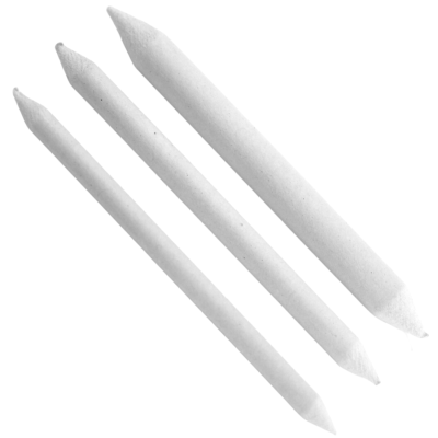 Três cones de papel de seda branco de tamanhos variados