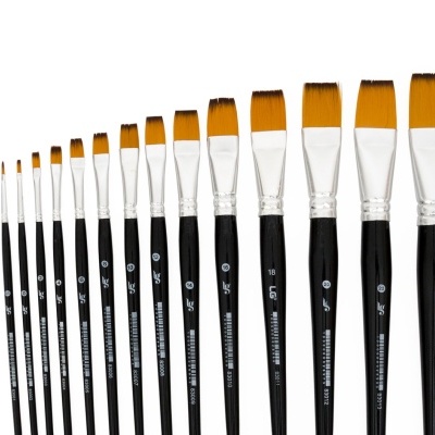 Conjunto de 13 pincéis de pintura com cabos pretos e cerdas castanhas