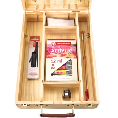 caixa de pintura em madeira com pincéis e tinta acrílica
