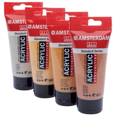 Quatro tubos de tinta acrílica Amsterdam Standard Series com cores claras e tampas pretas