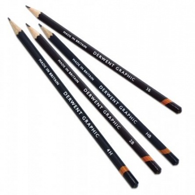 Quatro lápis de desenho Derwent Graphic preto com diferentes graus de dureza