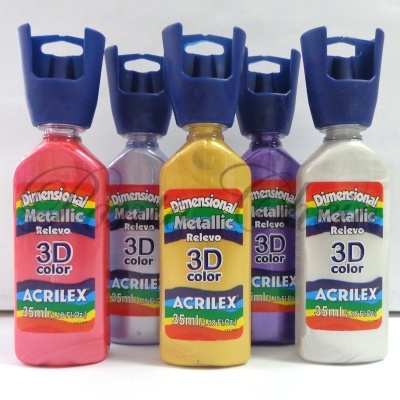 Conjunto de frascos de tinta Dimensional Metallic Relevo 3D color Acrilex com tampas azuis.
