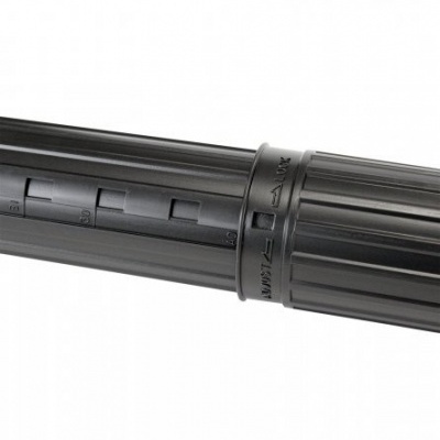 Tubulação preta com números e marcações ajustáveis