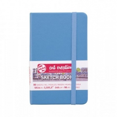 Caderno de esboços azul com capa rígida e elástico