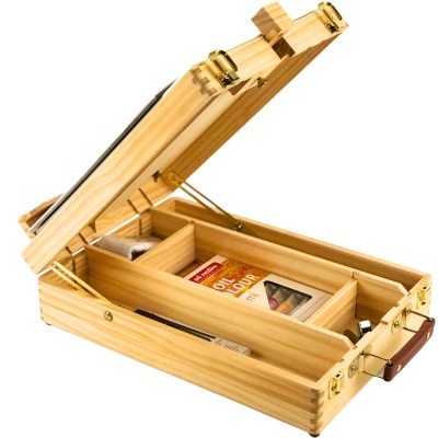 Caixa de madeira para pintura com pincéis e óleo de linhaça