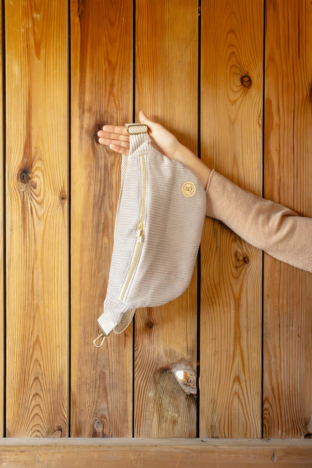 BumBag Bombazine Risca Larga Taupe