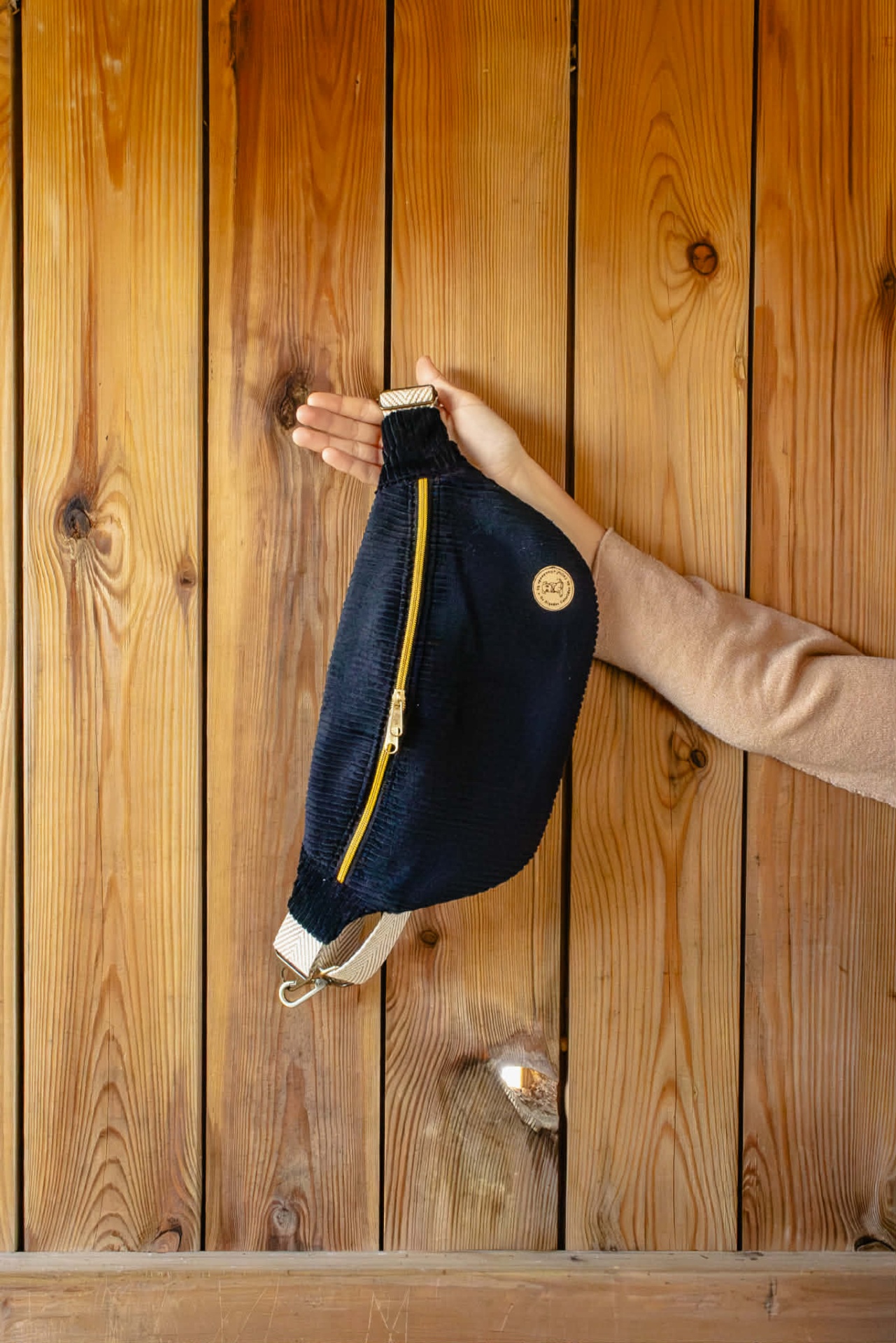 BumBag Bombazine Risca Larga Preto