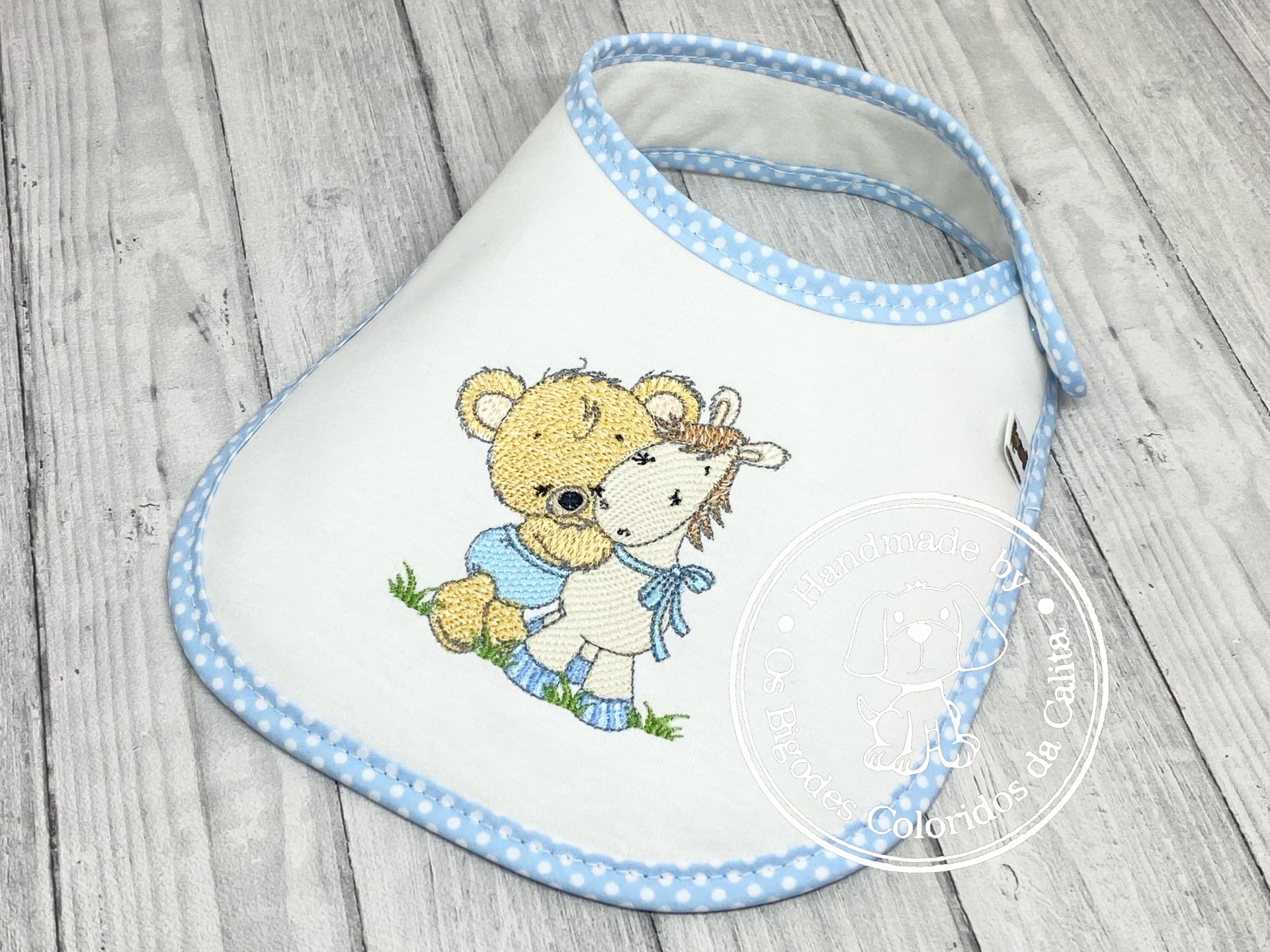 Babete Ursinho e o amigo Cavalo