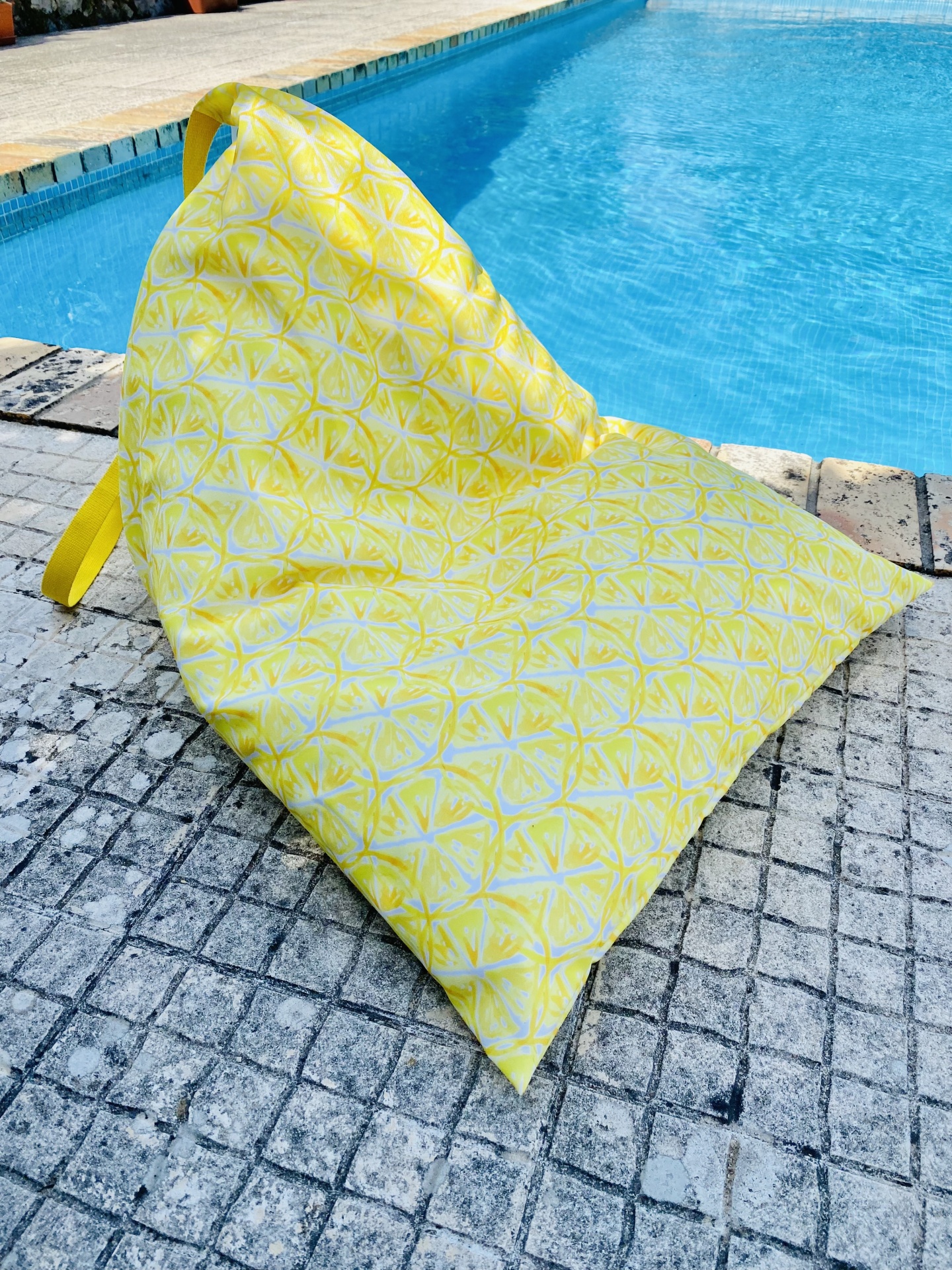 Puff de Praia #17 (versão de capa amovível)