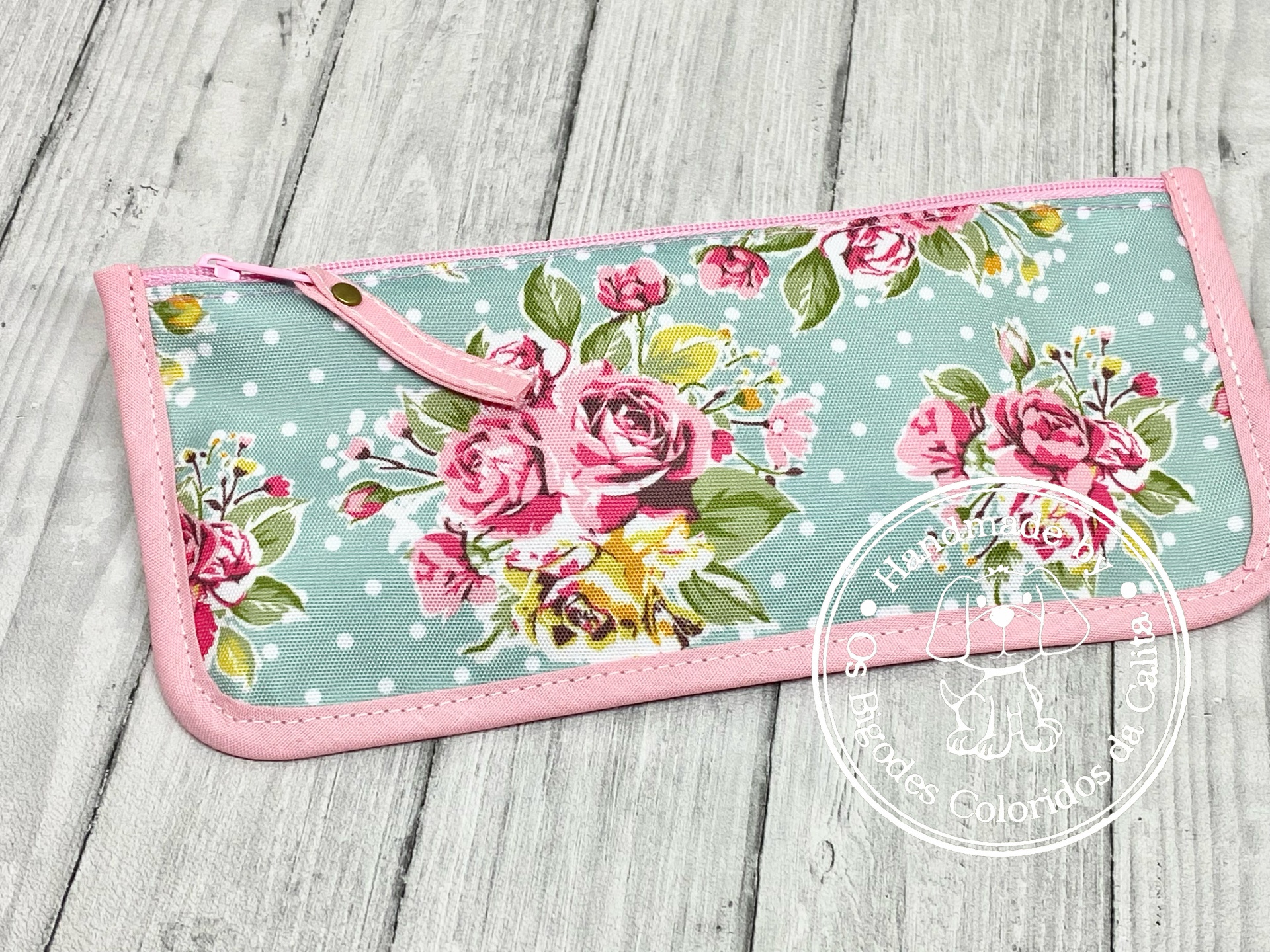 Estojo Meia-Lua BlueSky Flowers