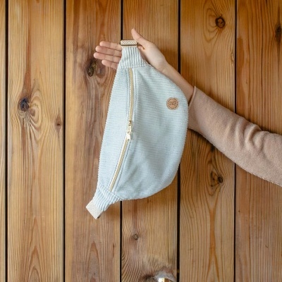 BumBag Bombazine Risca Larga Verde Claro