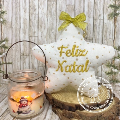 Estrelas de Natal com “Feliz Natal”