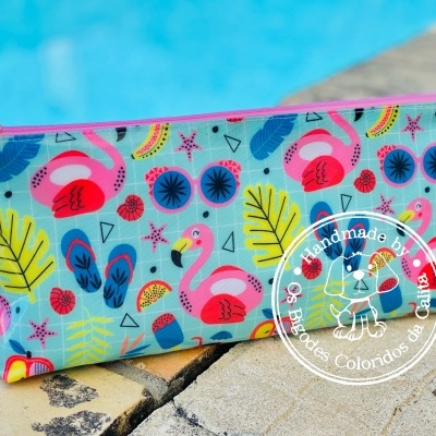 Necessaire Plastificada Grande Flamingos Verde Água