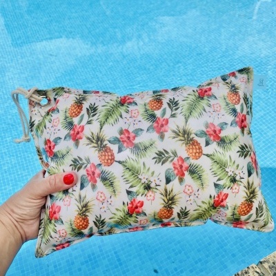 Almofada de Praia Ananases e Hibiscos